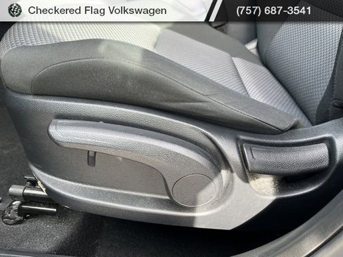 Used 2024 Kia Soul LX image 24