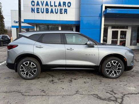 New 2025 Chevrolet Blazer RS w/ Driver Confidence II Package image 4