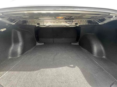 Used 2022 Toyota Corolla LE image 30