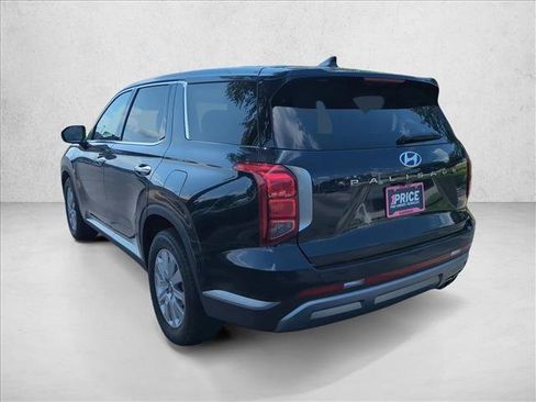 Used 2025 Hyundai Palisade SE FWD image 8