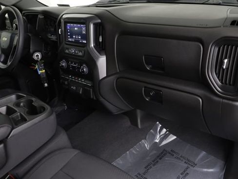 Used 2022 Chevrolet Silverado 2500 Custom w/ Custom Value Package AWD/4WD image 20