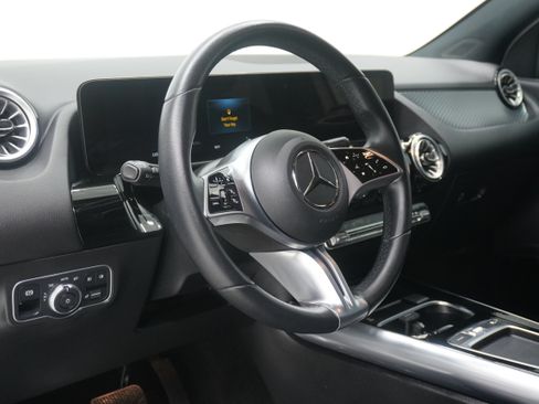 Used 2024 Mercedes-Benz GLA 250 image 10