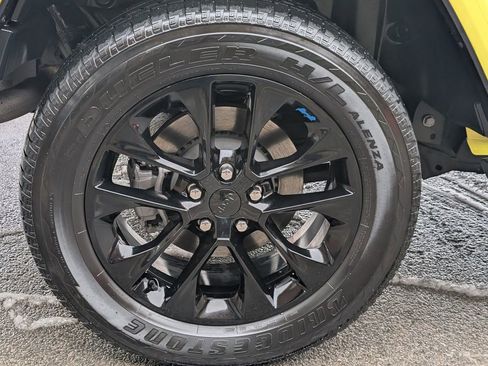 Used 2023 Jeep Wrangler Sahara w/ Cold Weather Group image 30