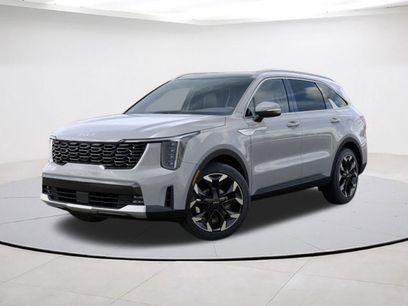 Certified 2025 Kia Sorento EX w/ Panoramic Sunroof Package