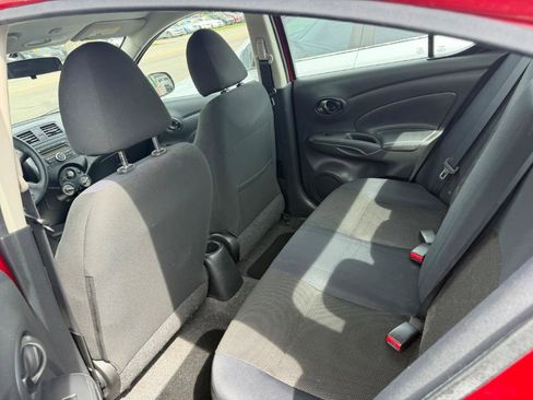 Used 2012 Nissan Versa SV w/ Convenience Pkg FWD image 33