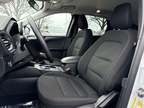 Used 2025 Ford Escape Active image 11
