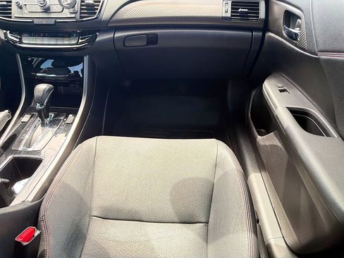 Used 2017 Honda Accord Sport Special Edition image 17