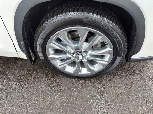 Used 2020 Toyota Highlander Limited image 44