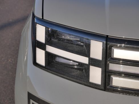 Certified 2026 Hyundai Santa Fe SE image 16