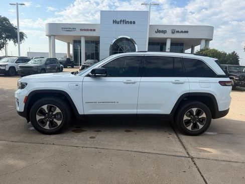 Used 2022 Jeep Grand Cherokee Limited 4xe AWD/4WD image 4