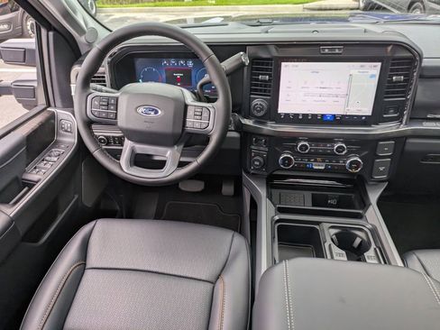 New 2026 Ford F250 Lariat w/ Black Appearance Package AWD/4WD image 18