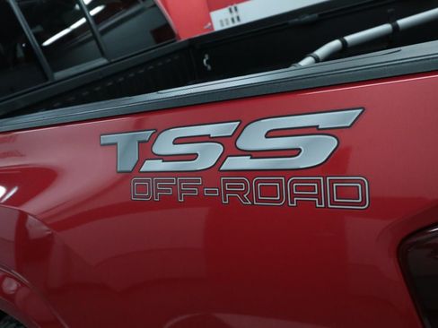 Used 2023 Toyota Tacoma SR AWD/4WD image 40