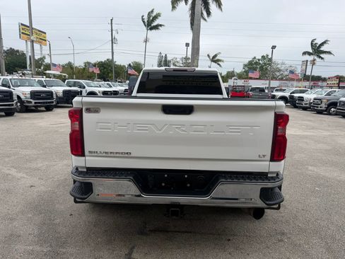 Used 2021 Chevrolet Silverado 3500 LT w/ Convenience Package image 4