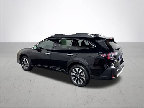 Used 2024 Subaru Outback Touring XT AWD/4WD image 8