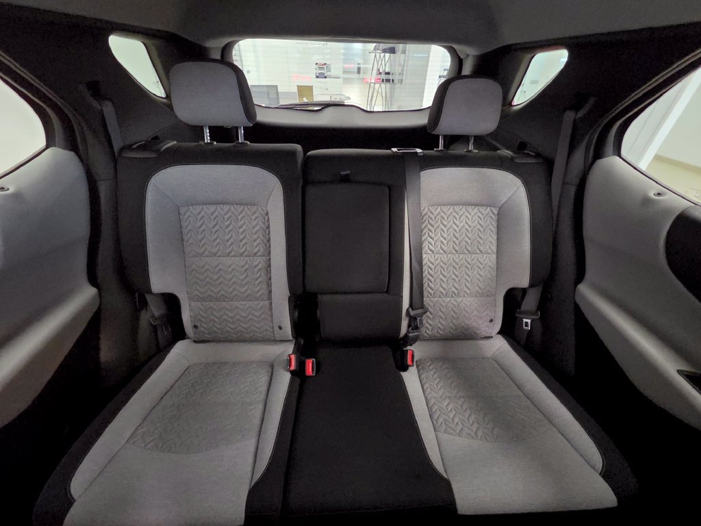 Used 2022 Chevrolet Equinox LS w/ LS Convenience Package FWD image 21