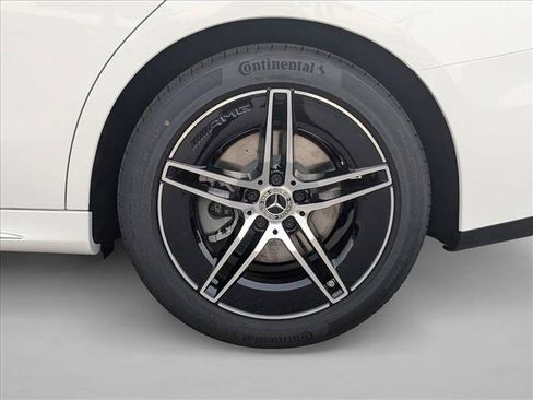 Used 2026 Mercedes-Benz E 350 Sedan image 9