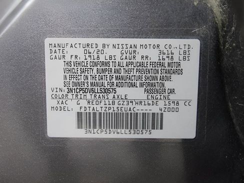 Used 2020 Nissan Kicks SR FWD image 17