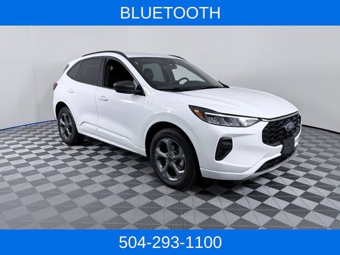 Used 2023 Ford Escape ST-Line AWD/4WD image 3