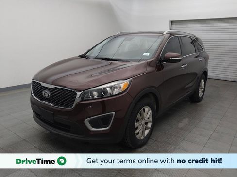 Used 2018 Kia Sorento LX image 1