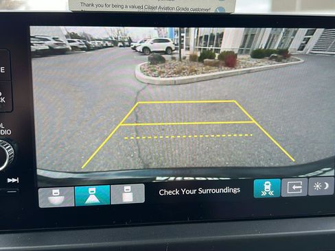 New 2025 Honda Pilot Touring image 30