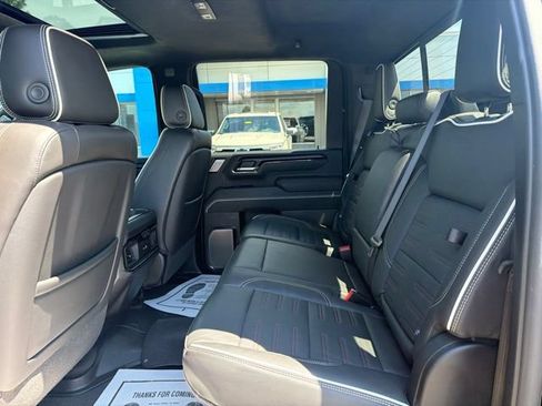 Used 2024 GMC Sierra 2500 AT4X AWD/4WD image 12