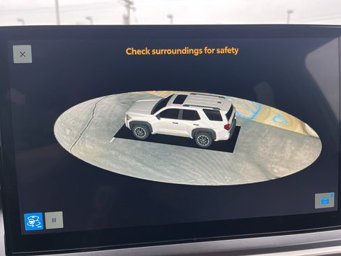 Used 2025 Toyota 4Runner TRD Off-Road Premium image 15