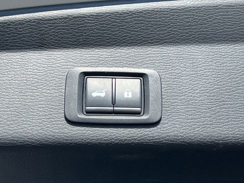 Used 2024 Mitsubishi Outlander SE image 15