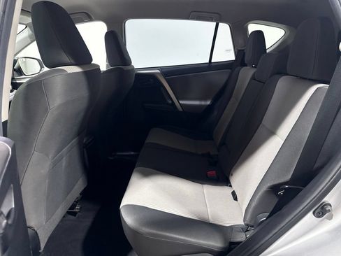 Used 2014 Toyota RAV4 LE AWD/4WD image 25