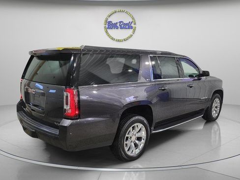 Used 2018 GMC Yukon XL SLT w/ Open Road Package AWD/4WD image 6