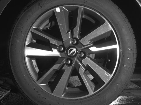 Used 2025 Nissan Versa SV image 14