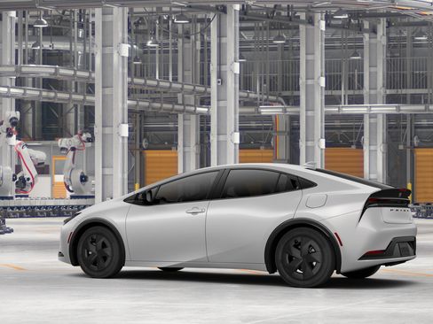 New 2027 Toyota Prius FWD image 5