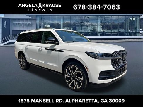 New 2027 Lincoln Navigator L Black Label AWD/4WD image 1