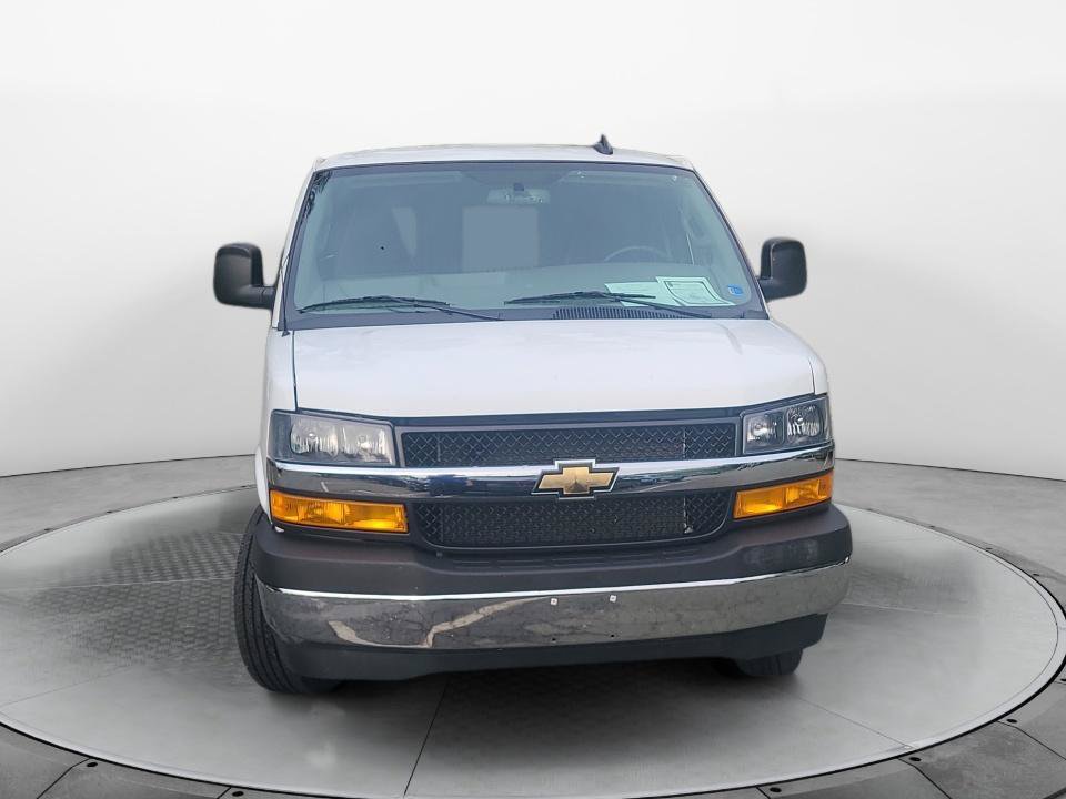 Used 2025 Chevrolet Express 2500 w/ Driver Convenience Package RWD image 2