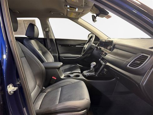 Certified 2025 Kia Seltos EX image 26