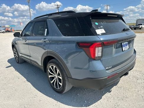 New 2026 Ford Explorer ST-Line AWD/4WD image 7