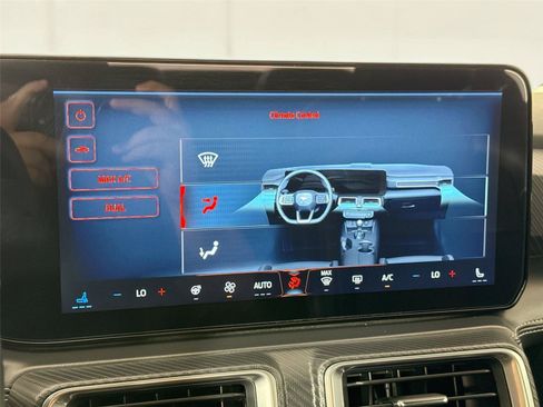 Used 2025 Ford Mustang Premium RWD image 27
