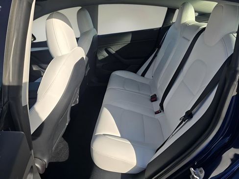 Used 2022 Tesla Model 3 Long Range image 13