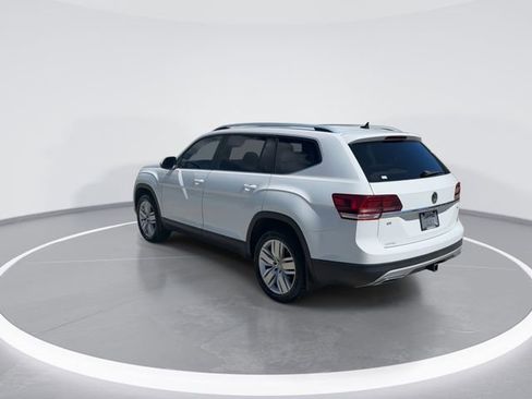 Used 2019 Volkswagen Atlas SE w/ Panoramic Sunroof Package FWD image 5