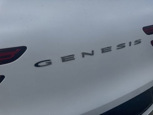Used 2022 Genesis GV70 3.5T Sport w/ Sport Advanced Package AWD/4WD image 9