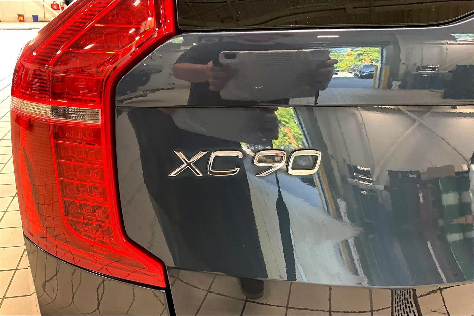 Used 2024 Volvo XC90 B6 Plus w/ Protection Package AWD/4WD image 31