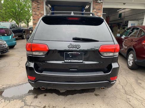 Used 2014 Jeep Grand Cherokee Altitude AWD/4WD image 5
