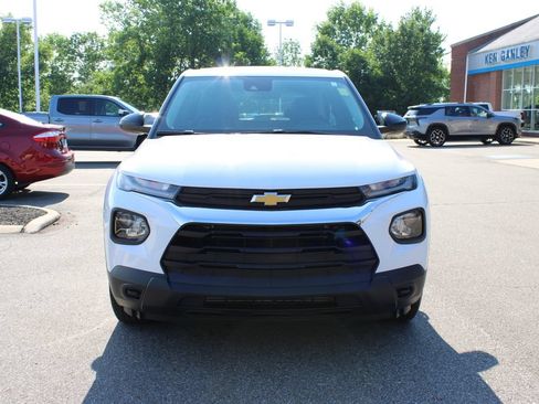 Used 2023 Chevrolet TrailBlazer LS FWD image 5