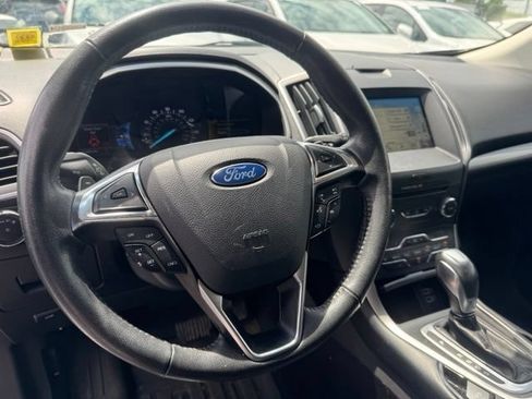 Used 2017 Ford Edge SEL w/ Equipment Group 201A AWD/4WD image 10