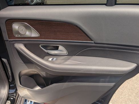 Used 2026 Mercedes-Benz GLE 450 4MATIC image 36