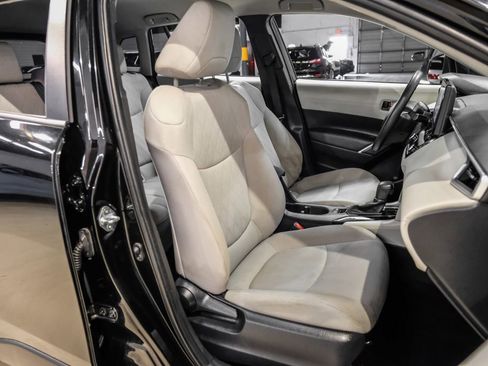 Used 2023 Toyota Corolla Cross L FWD image 28