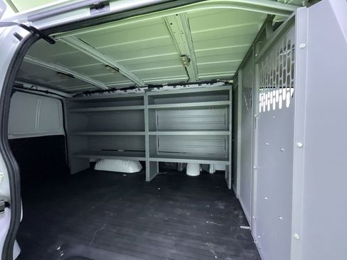 Used 2022 Chevrolet Express 2500 w/ Driver Convenience Package image 26