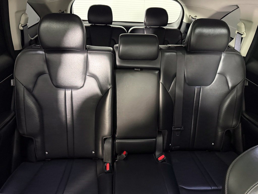 Used 2024 Kia Sorento S w/ Panoramic Sunroof Package FWD image 18
