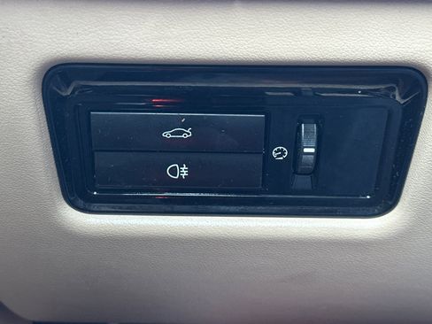 Used 2015 Jaguar XJ L Portfolio image 42