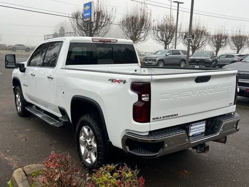 Used 2021 Chevrolet Silverado 2500 LTZ w/ LTZ Convenience Package image 5