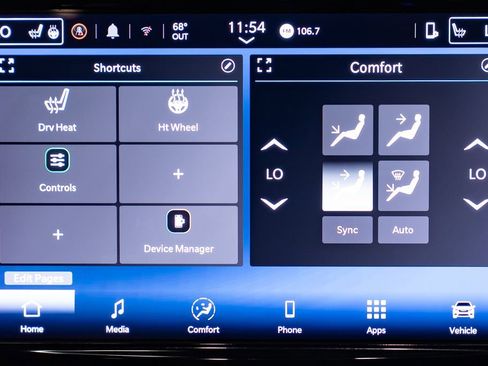 Used 2025 Chrysler Pacifica Select FWD image 13